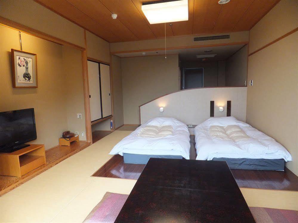 Casa Di Nonno Hotel Tahara Bagian luar foto
